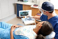dentist 